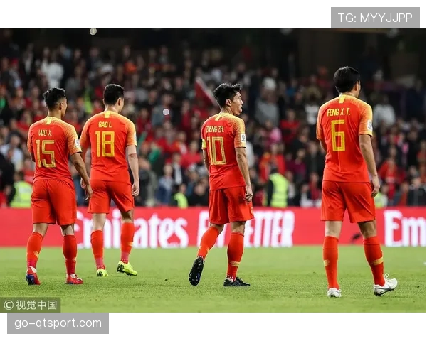 半场数据：多特蒙德控球率65%，但零射正